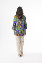 Load image into Gallery viewer, Orientique Zapallar multi-print 3/4 sleeve blouse with front pleats and button closure, featuring vibrant, colorful fabric.
