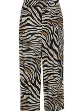 Load image into Gallery viewer, BYoung Joella Loose Fit Woven Printed Crop Trouser - Boutique on the Green