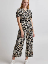 Load image into Gallery viewer, BYoung Joella Loose Fit Woven Printed Crop Trouser - Boutique on the Green