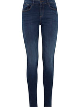 Load image into Gallery viewer, BYoung Lola Stretch Jeans - Boutique on the Green