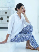 Load image into Gallery viewer, Foil Signature Fuss Free Printed Capri 7/8 Stretch Trapeze Trousers - Club Med - Boutique on the Green