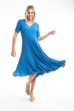 Załaduj obraz do przeglądarki galerii, Orientique Dobby Spot Nautical Blue Crinkle Short Sleeve Godet Midi Dress
