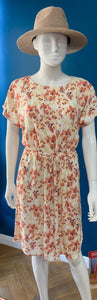 BYoung Joella Drukowana sukienka z krótkim rękawem i sznurkiem w talii, z okrągłym dekoltem. Sukienka w stylu tuniki