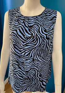 BYoung Joella Printed Woven Sleeveless Shell Top With Round Neck & Front Pleats