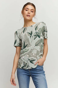 BYoung Joella Short Sleeve Spun Viscose Woven Top With Back Pleat Detail