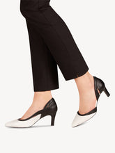 Load image into Gallery viewer, Pointed Toe Mid Heel Detailed Court Shoe
