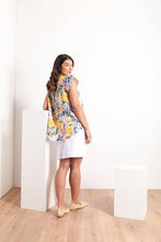 Załaduj obraz do przeglądarki galerii, Foil Clothing 100% Linen Cap It Off Woven Top Impression Floral Print
