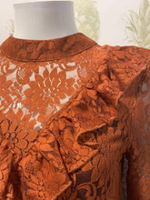 Load image into Gallery viewer, Lace stretch top with frill front
