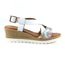 Load image into Gallery viewer, Lunar Foxy White Cross Over Platform Wedge Open Toe Sandal With Speckled Trim
