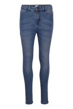 Load image into Gallery viewer, Skinny Fit Stretch Jean
