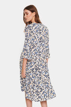 Load image into Gallery viewer, Saint Tropez Eda Creme Backyard Floral Elbow Fluted Sleeve Tiered Printed Dress
