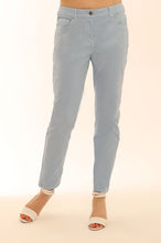Load image into Gallery viewer, Stretch Cotton Slim Fit Weekend Jeans - Boutique on the Green
