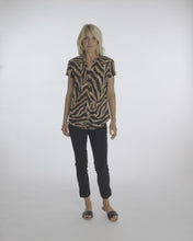 Load image into Gallery viewer, Pomodoro Animal Print Cotton Short Sleeve Button Blouse - Boutique on the Green
