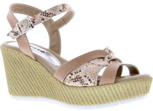 Load image into Gallery viewer, Adesso leather shimmer front twist wedge shoe - Boutique on the Green
