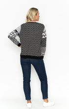 Load image into Gallery viewer, Orientique Zulu Black &amp; White Knitted Long Sleeve Jumper - Boutique on the Green
