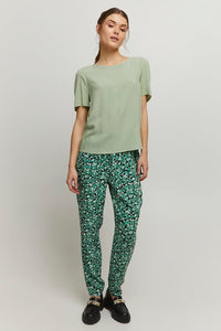 BYoung Joella Short Sleeve Spun Viscose Woven Top With Back Pleat Detail - Boutique on the Green