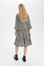 Load image into Gallery viewer, Saint Tropez Edasz Elbow Fluted Sleeve Tiered Dress With Zig Zag Print - Boutique on the Green
