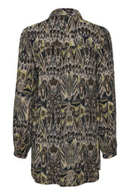 Load image into Gallery viewer, BYoung Josa Printed Longline Shirt - Boutique on the Green
